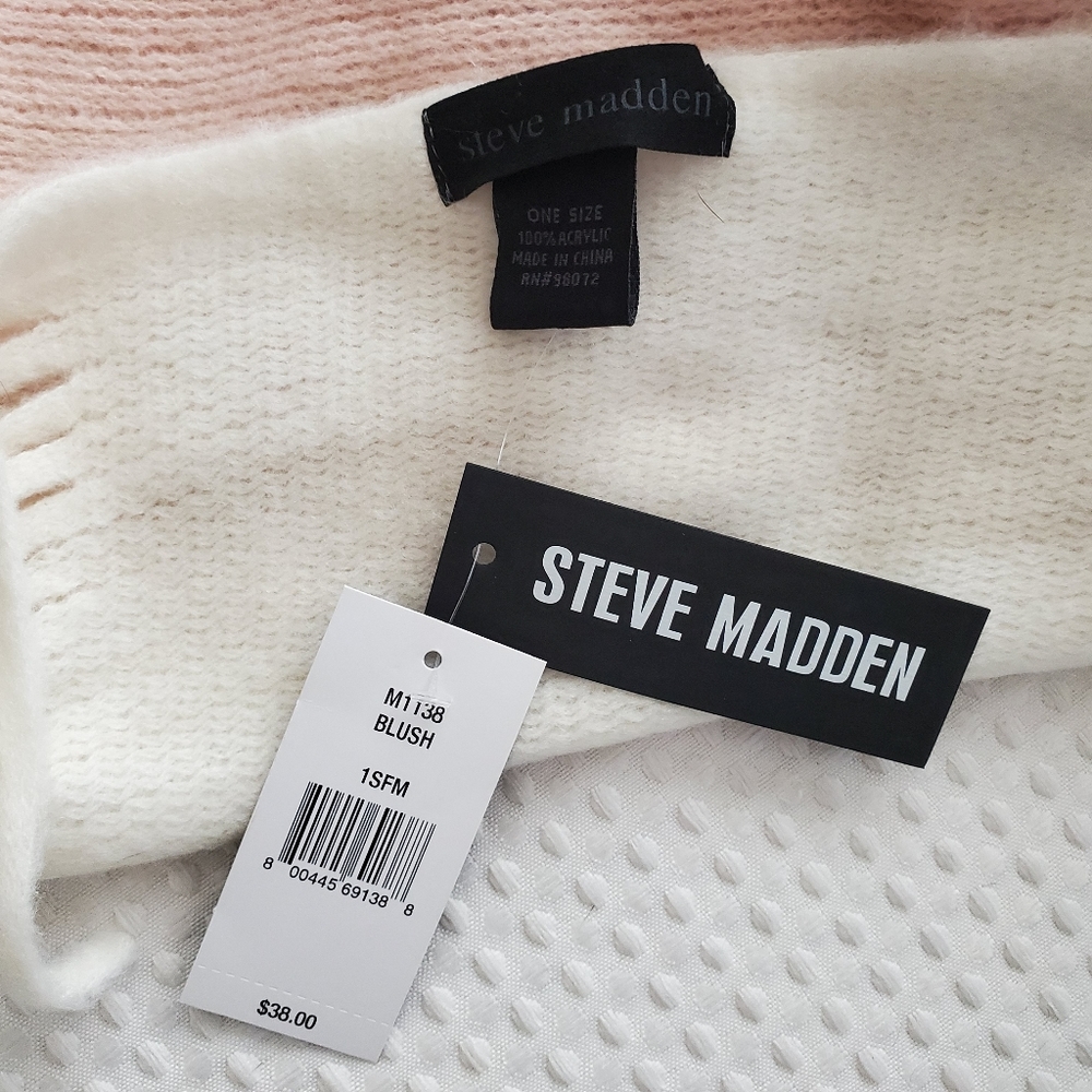 Steven Madden gradient blush knit scarf - Picture 5 of 5